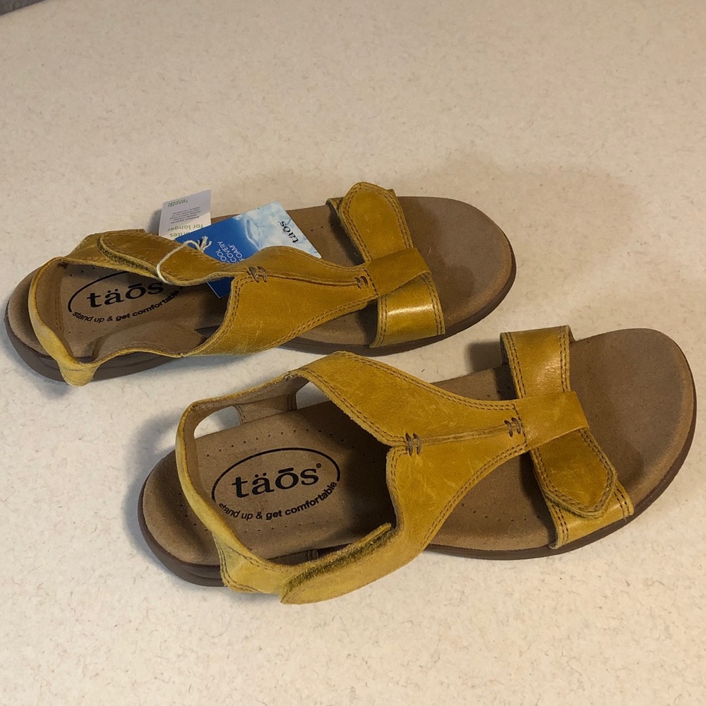 NWT Taos Memory Foam Sandals - Picture 5 of 9